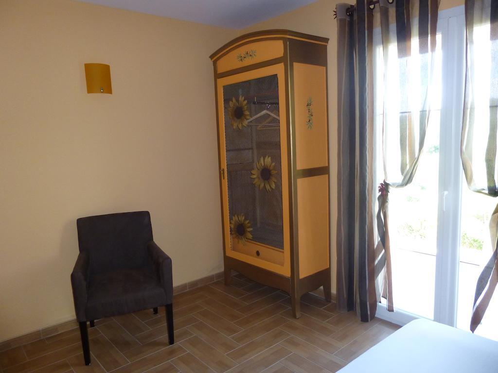 Bed and Breakfast Domaine De Flo Adult A Partir De 16 Ans Saint-Jean-de-la-Blaquiere Zimmer foto